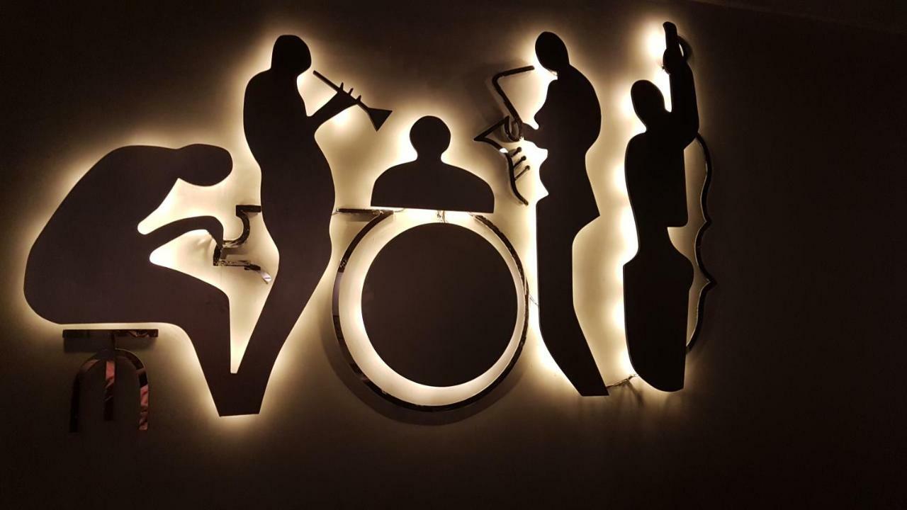 ホテル トランキル マニパル エクステリア 写真
